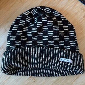 Black and White Knit Checker Beanie NEVER WORN